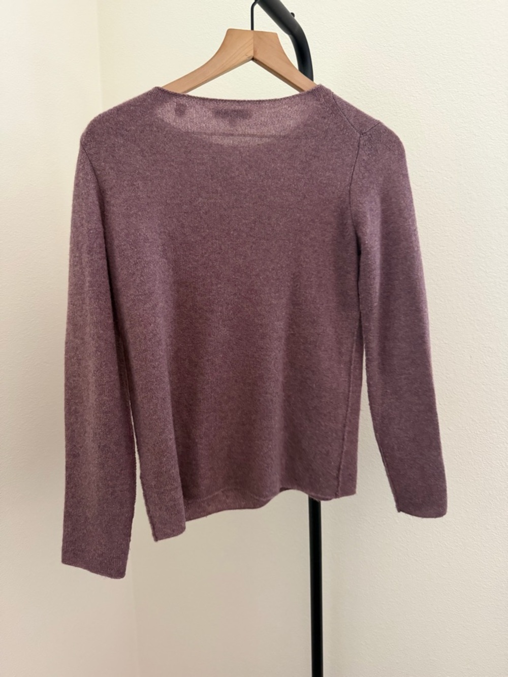 Vince 100% cashmere trimless sweater heathered purple sz small - Picture 6 of 6